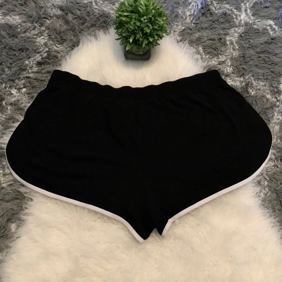 SOLD No Boundaries Size XL(15-17) - Picture 2 of 3